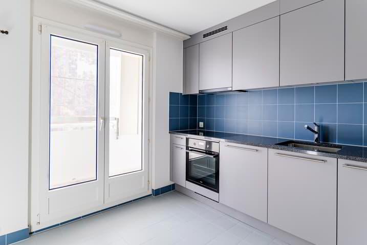 APPARTEMENT RENOVE AVEC BALCON ET ASCENSEUR