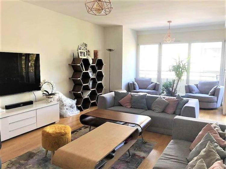 Bel appartement meublé de 5P au centre de Genève