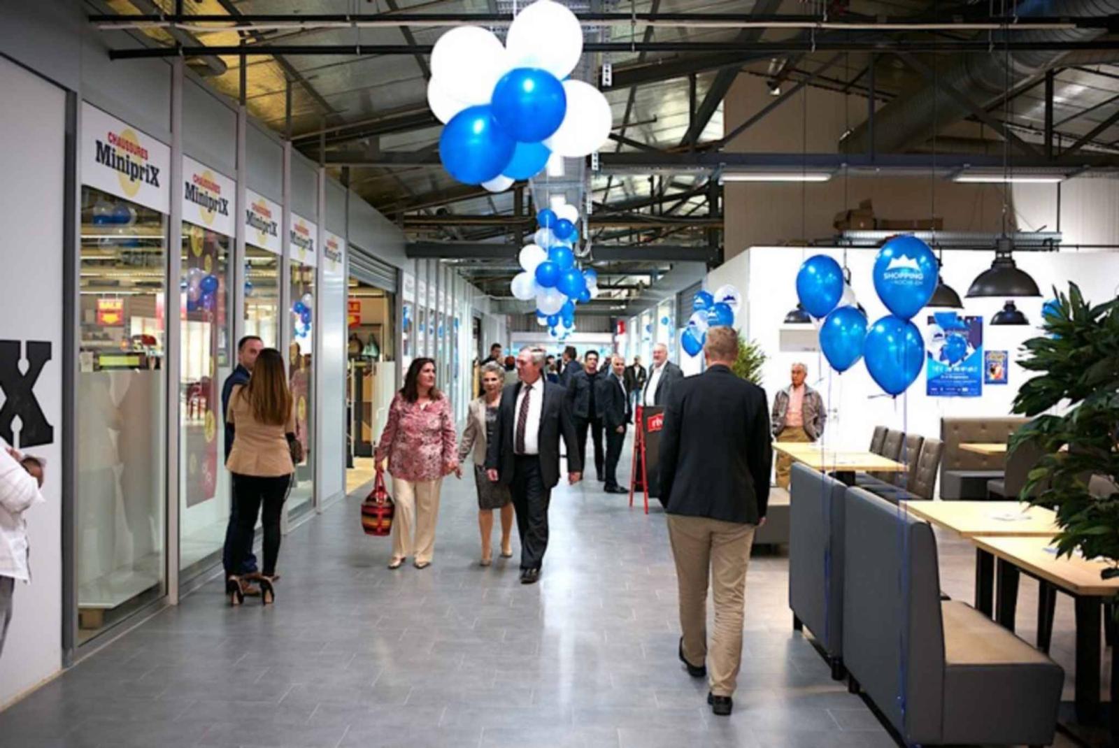 1'400 m² disponibles au Centre Commercial SHOPPING ROCHE