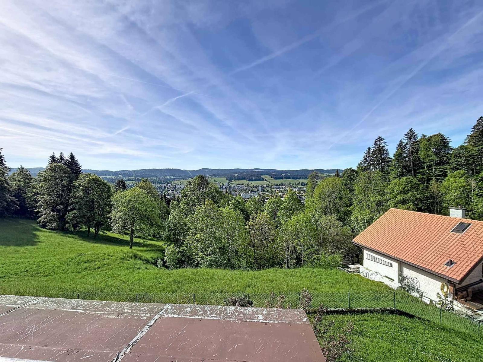 Une maison de caractère à rénover sur les hauteurs de La Chaux-de-Fonds