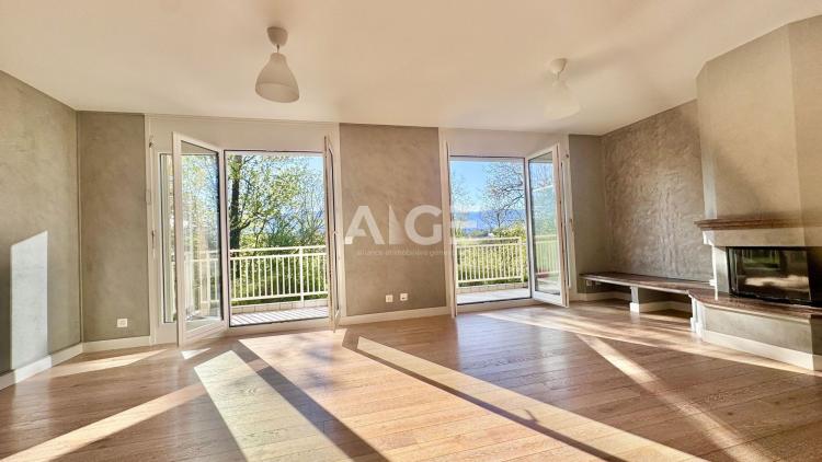 Jolie villa avec studio indépendant