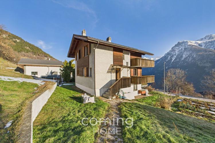 Charmantes Chalet mit Bergsicht in Mund, sonnige Lage