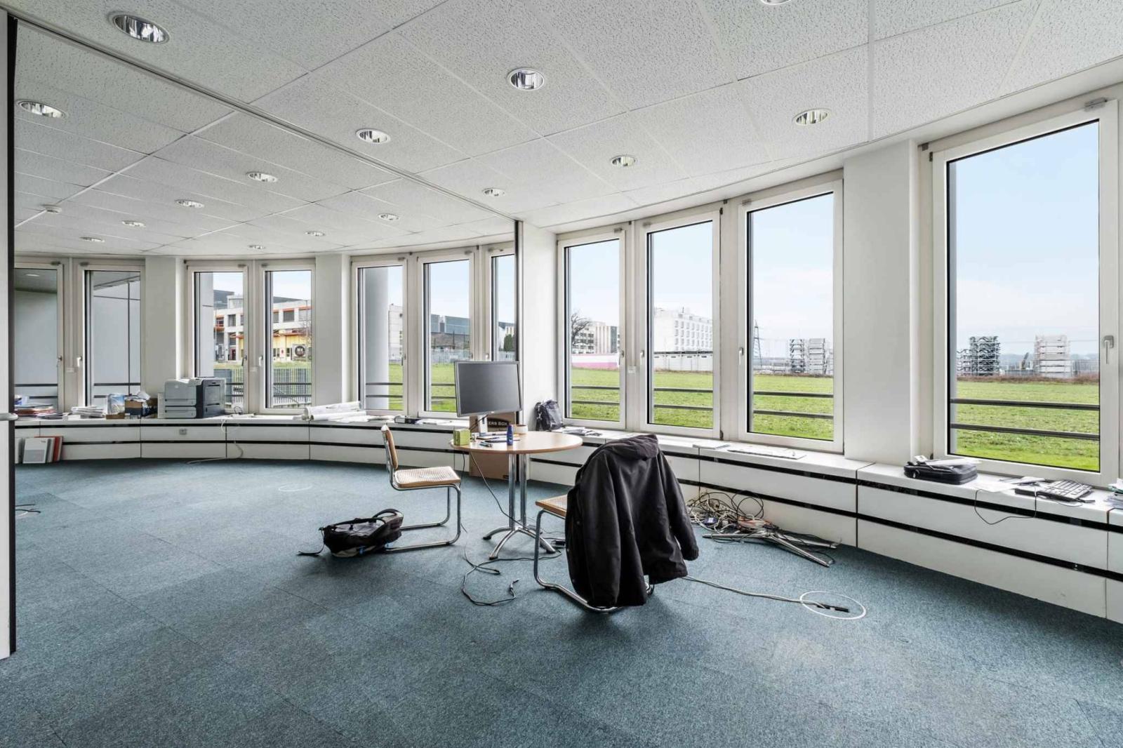 Bureaux de 73 m2 - lumineux à proximité de l'aéroport et de la Place des Nations