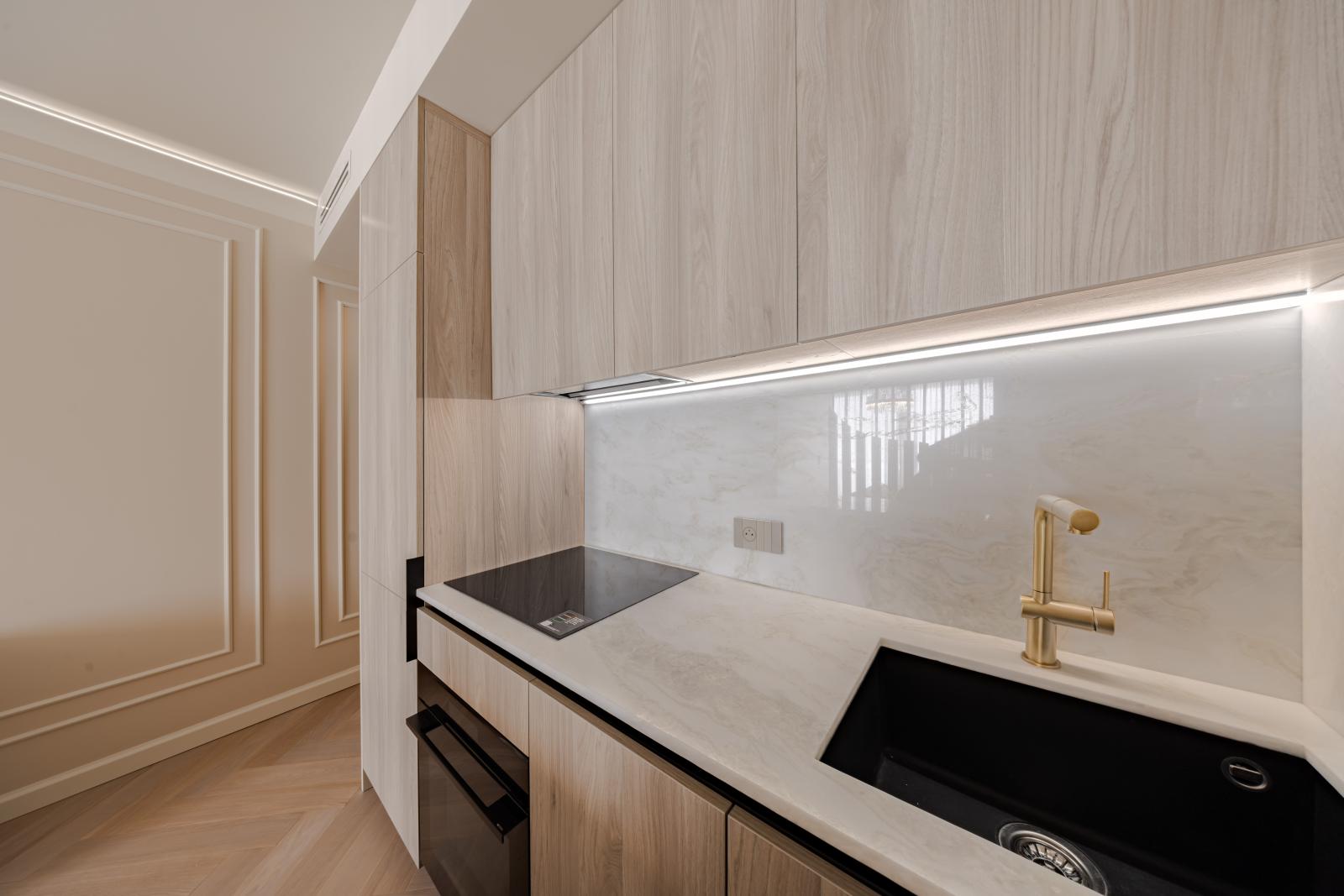 STUDIO ENTIEREMENT RENOVE
