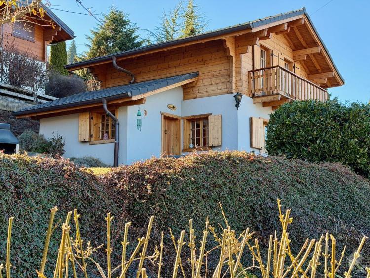 Charmant chalet de 4.5 pièces, emplacement bucolique