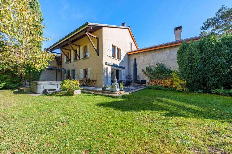 House for sale in Aire-la-Ville, Switzerland