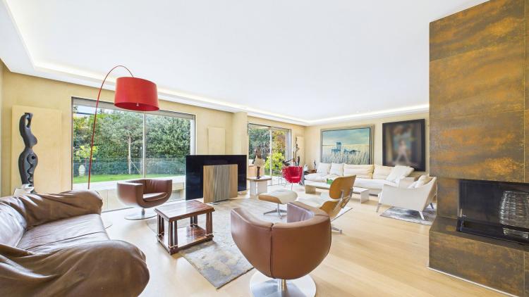 Villa individuelle avec piscine intérieure