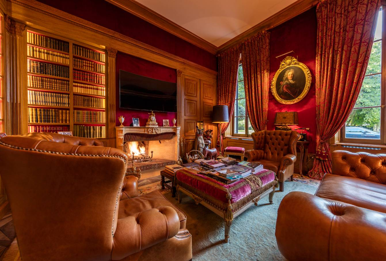 Château de Choully : L'Histoire et le Luxe au sommet de Genève