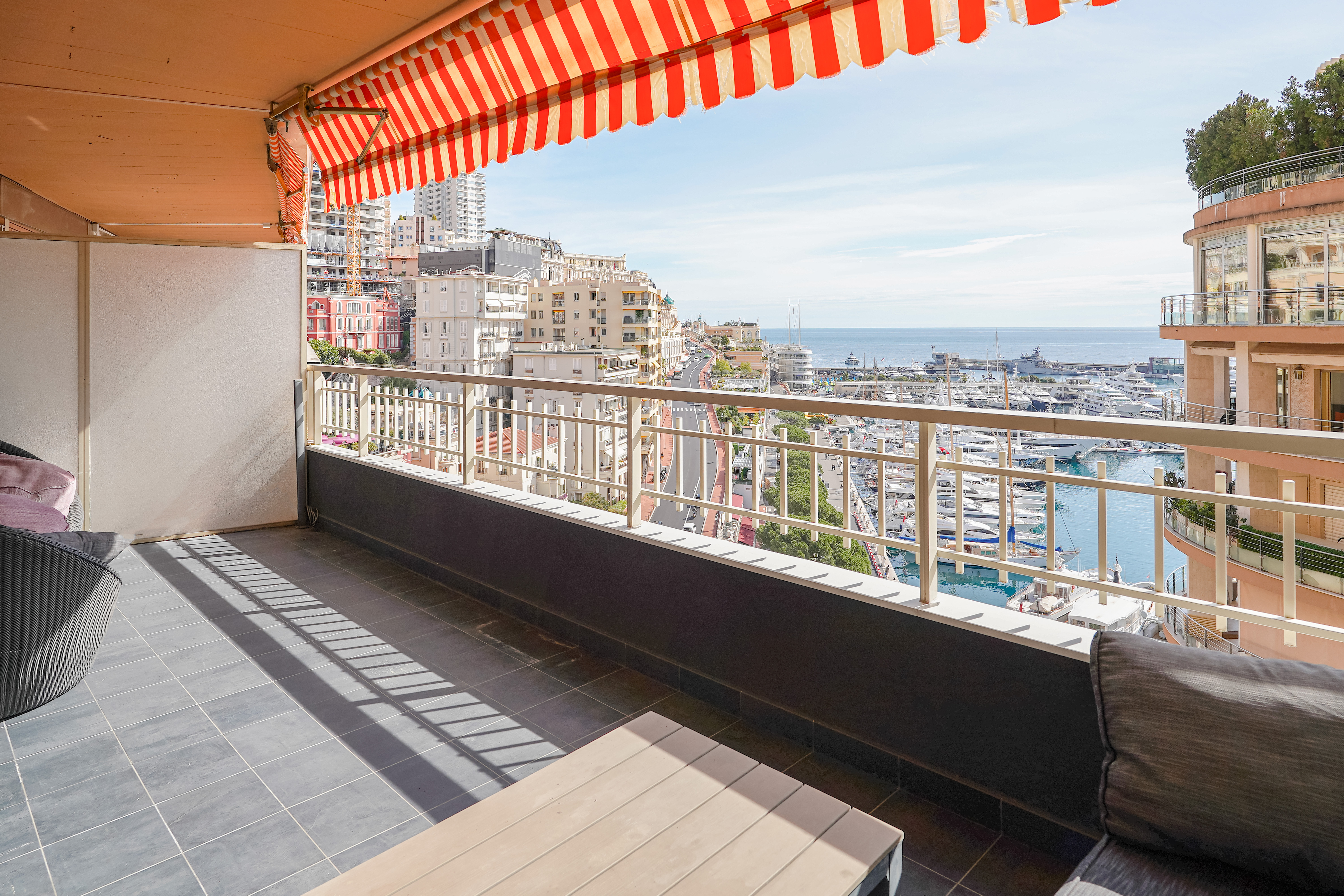 zHjHh_terrasse-port-et-saint-de-vote-panorama-1742911690.jpg