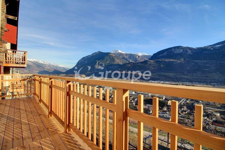 Superbe appartement en location à Corin-de-la-Crête.