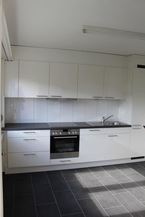 Spacieux appartement de 3 pièces avec balcon à Courrendlin
