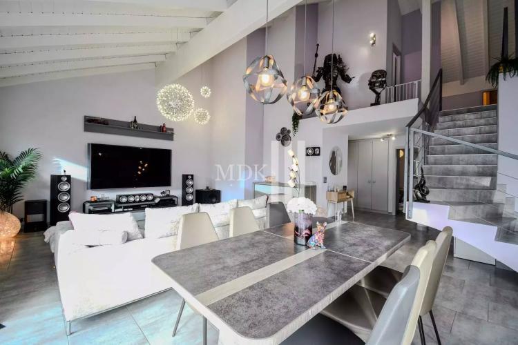 Spacieux duplex proche de toutes commodités