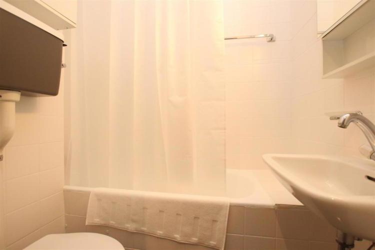 Apartment for rent, Rue des Glacis de Rive 17 (Geneva, Switzerland)