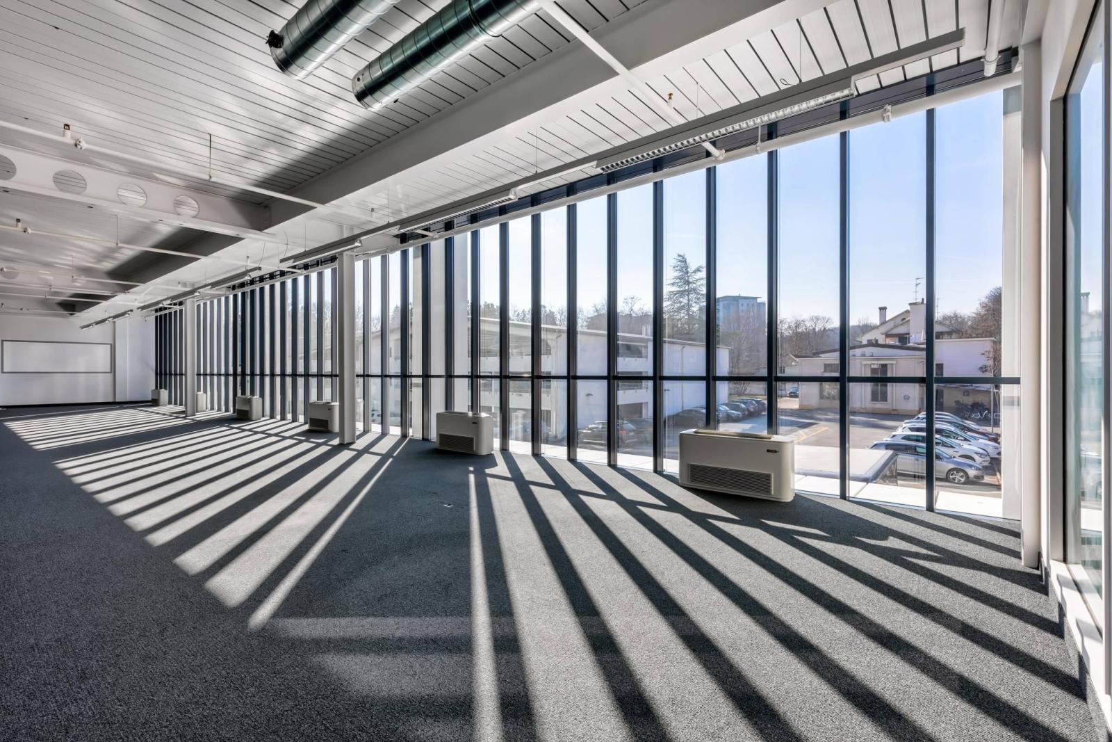 Bureaux équipés d'environ 6'000 m2 DIVISIBLES à Versoix
