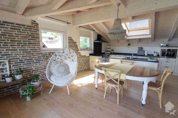 Magnifique attique en duplex de 4,5 pces d'une surface de 118m2 hab